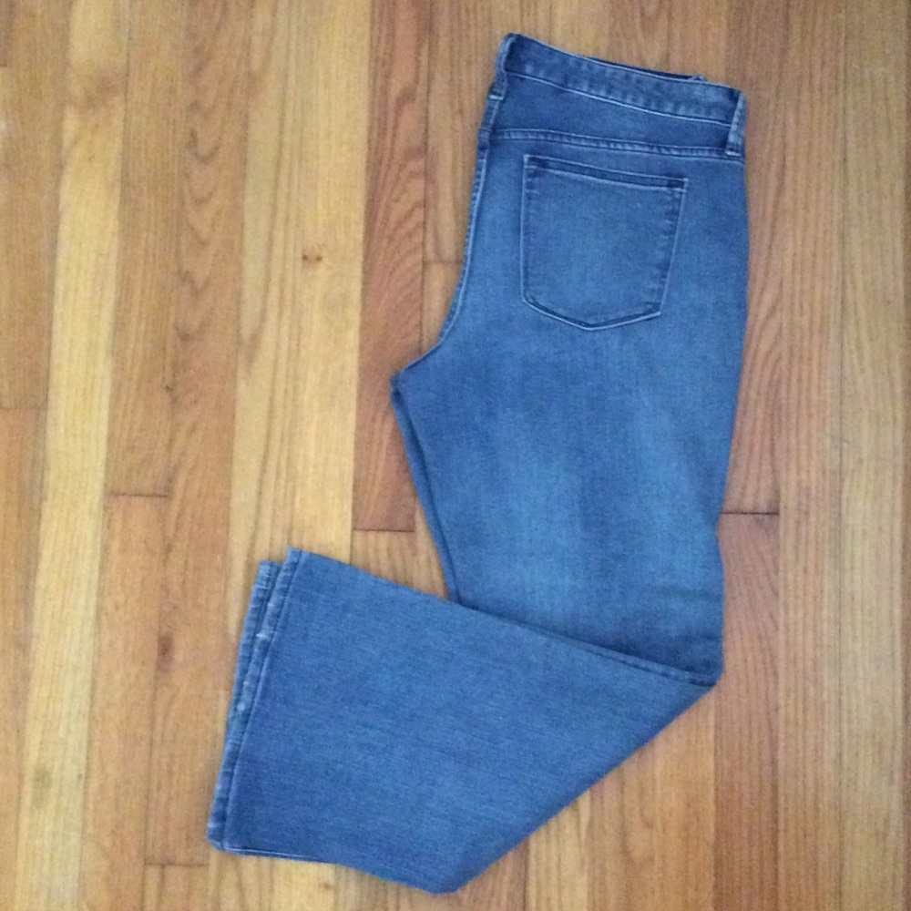GAP Long & Lean Jeans Size 32 Short